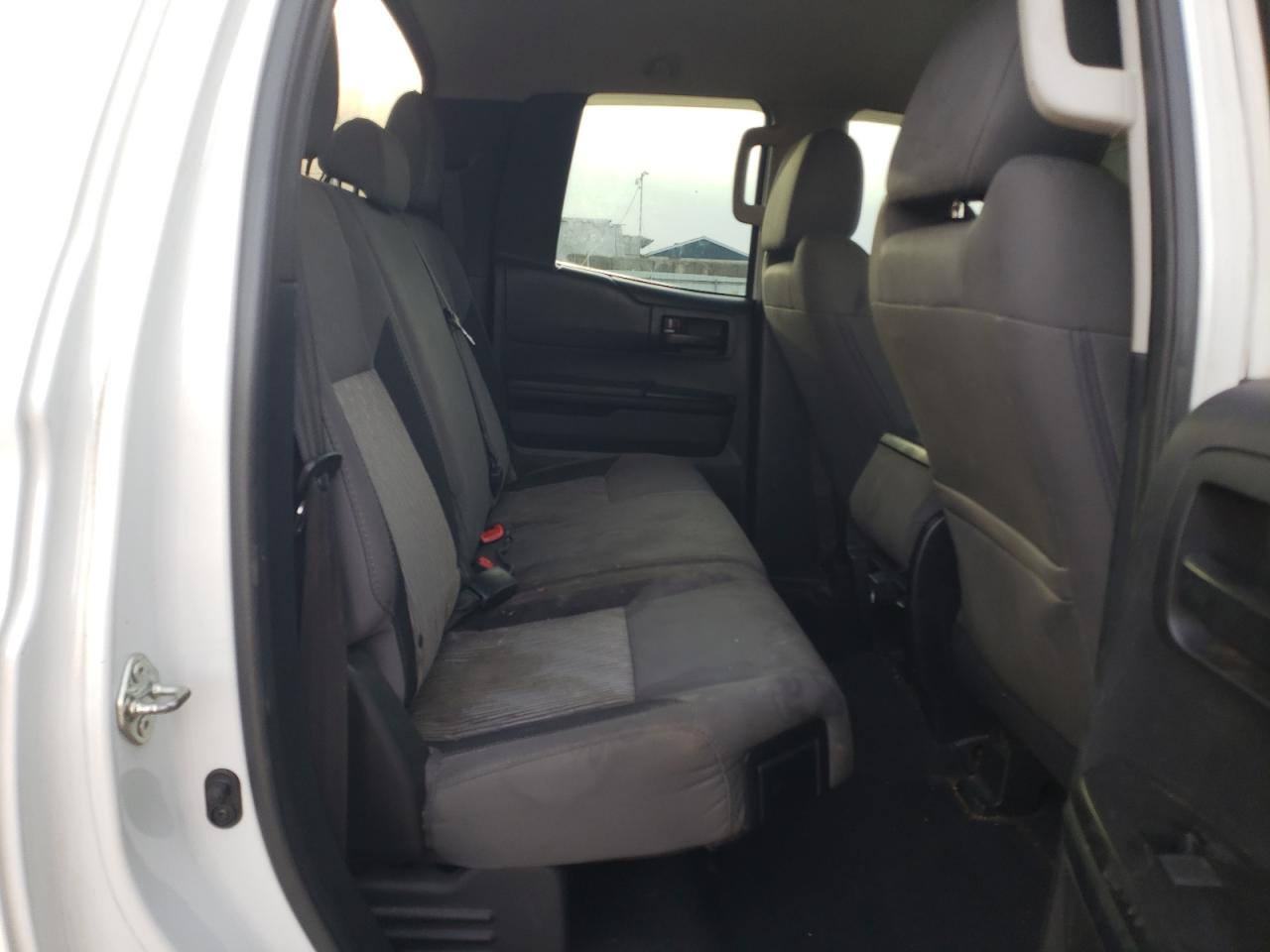 2014 Toyota Tundra - Image 10