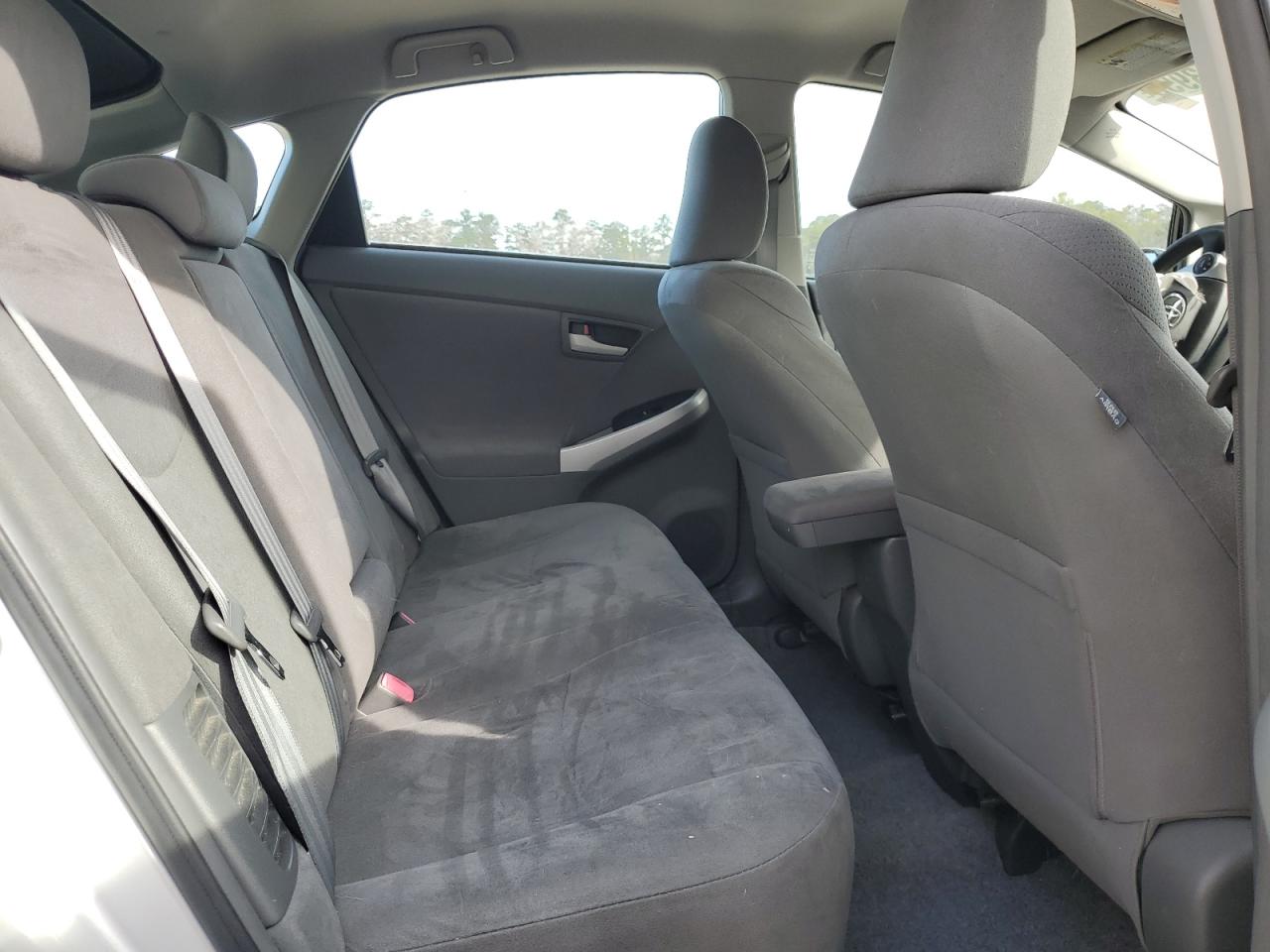 2010 Toyota Prius - Image 10