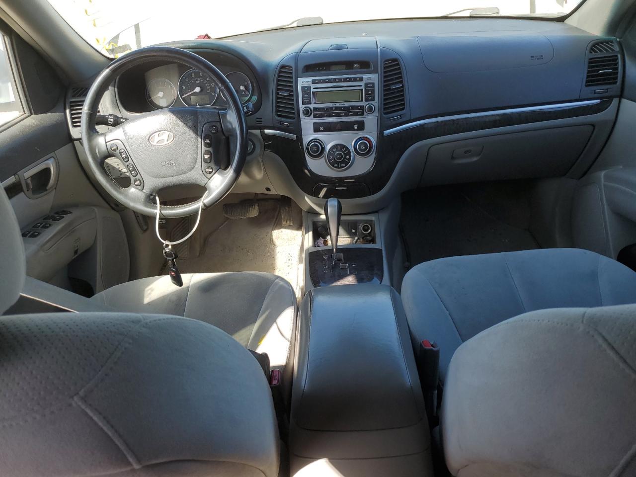 2008 Hyundai Santa Fe - Image 8