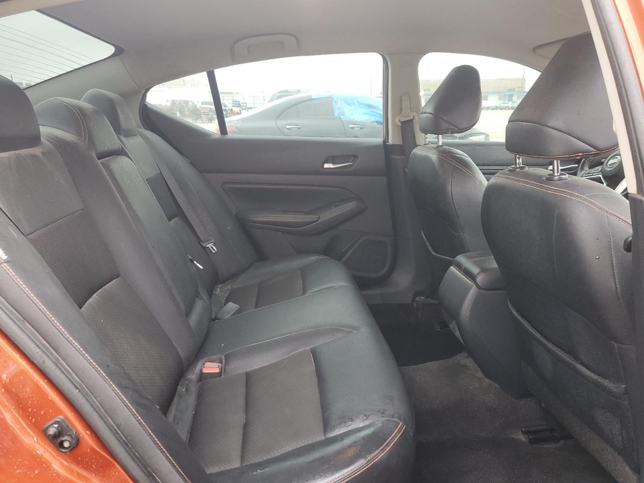 2020 Nissan Altima - Image 10