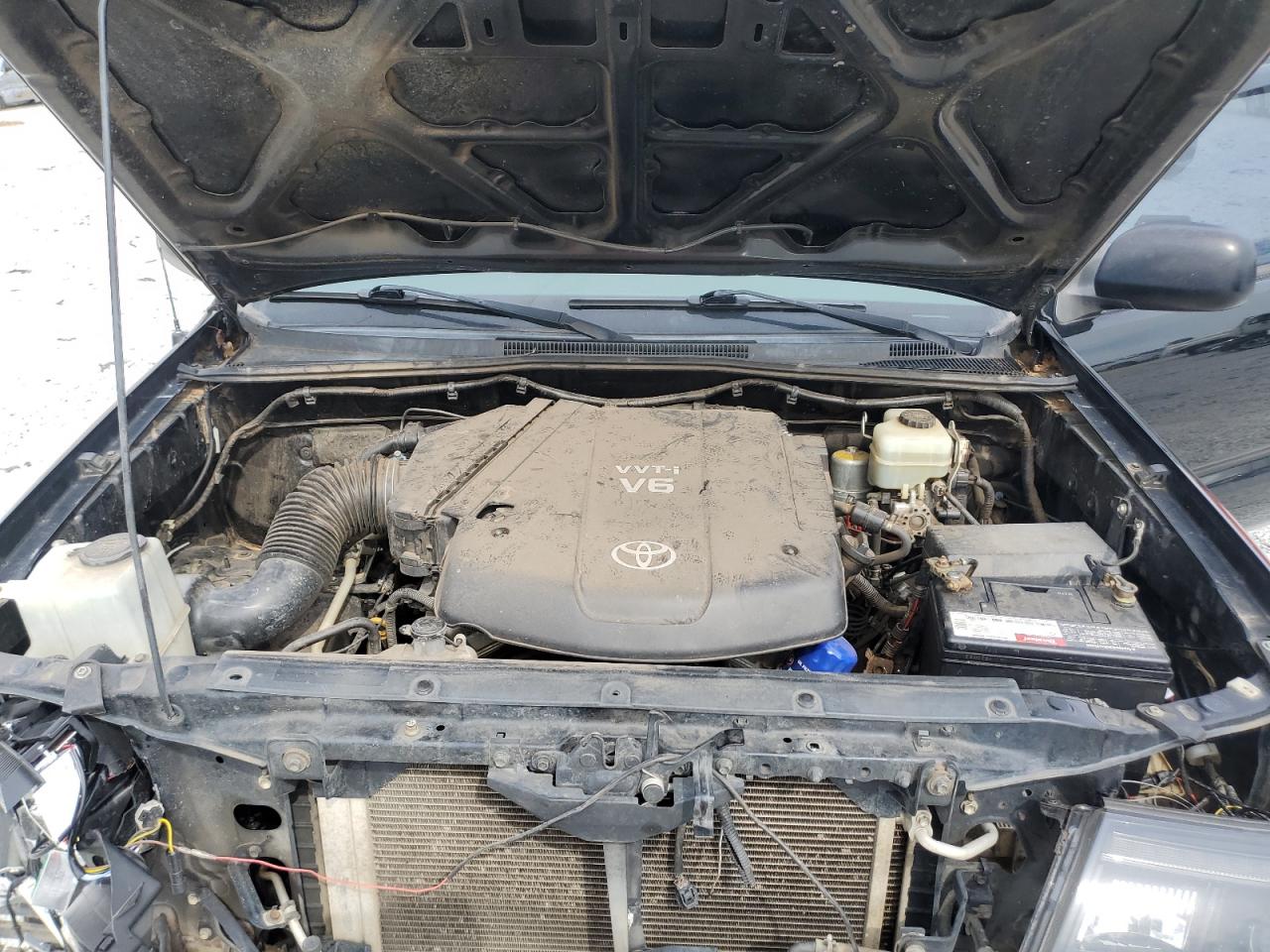 2011 Toyota Tacoma - Image 11