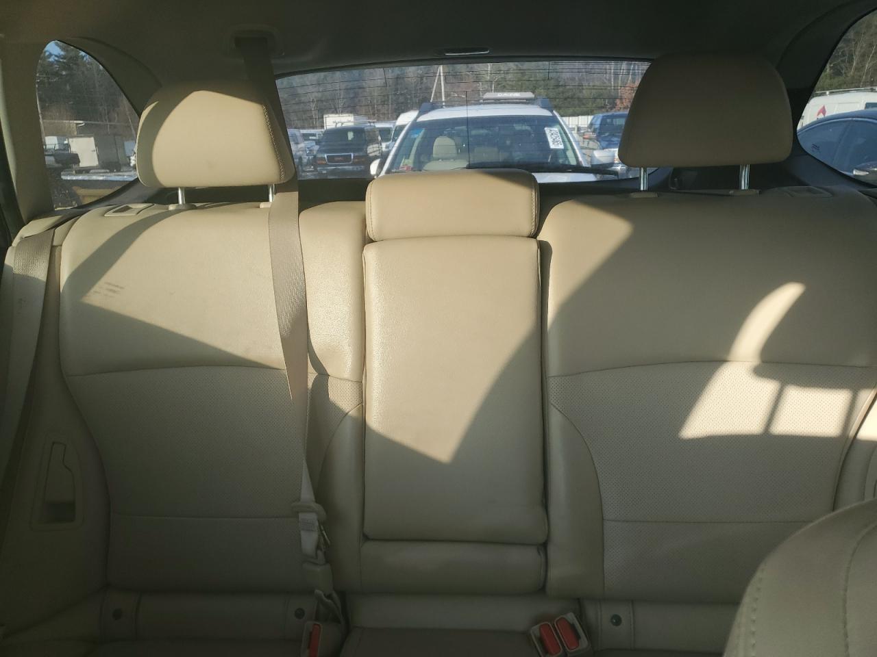 2016 Subaru Outback - Image 10
