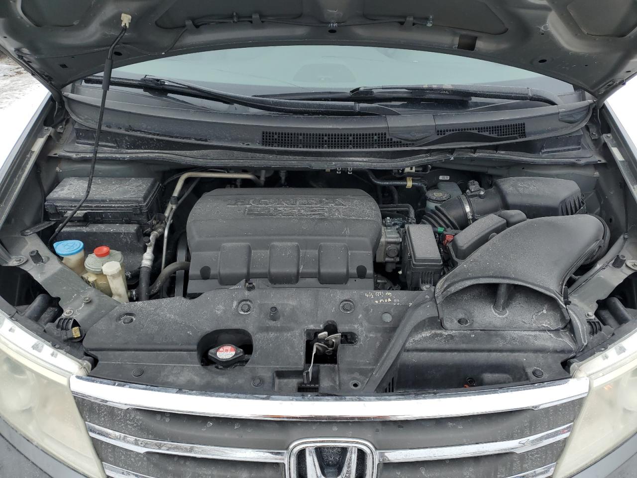 2011 Honda Odyssey - Image 12