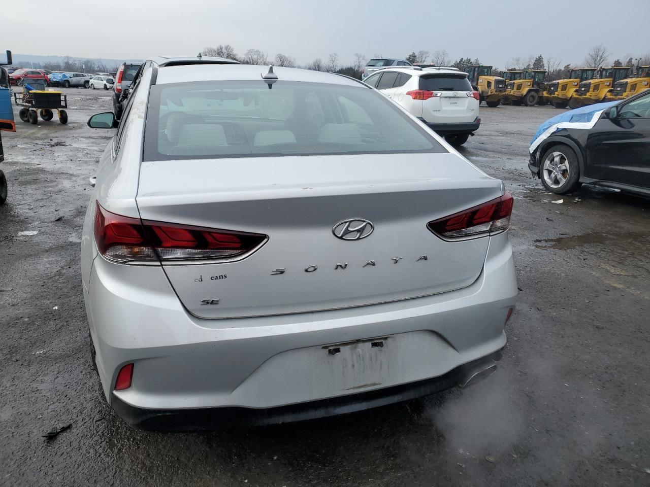 2018 Hyundai Sonata - Image 6