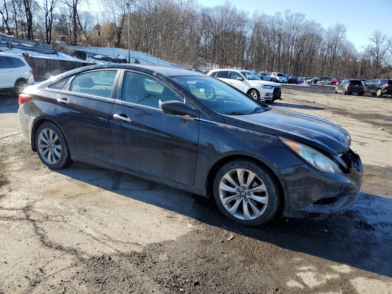2011 Hyundai Sonata - Image 4