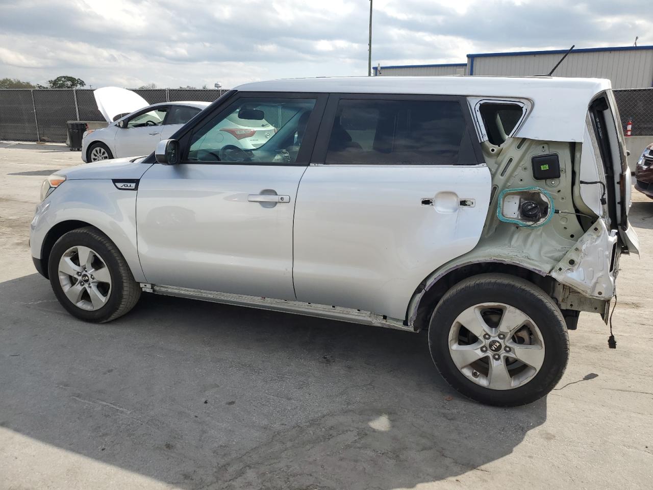 2019 Kia Soul - Image 2