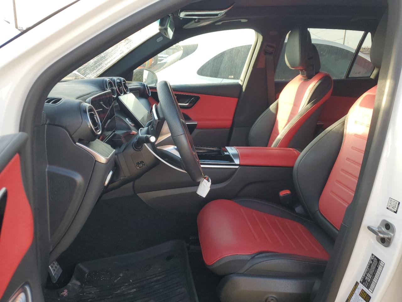2024 Mercedes-Benz GLC - Image 7