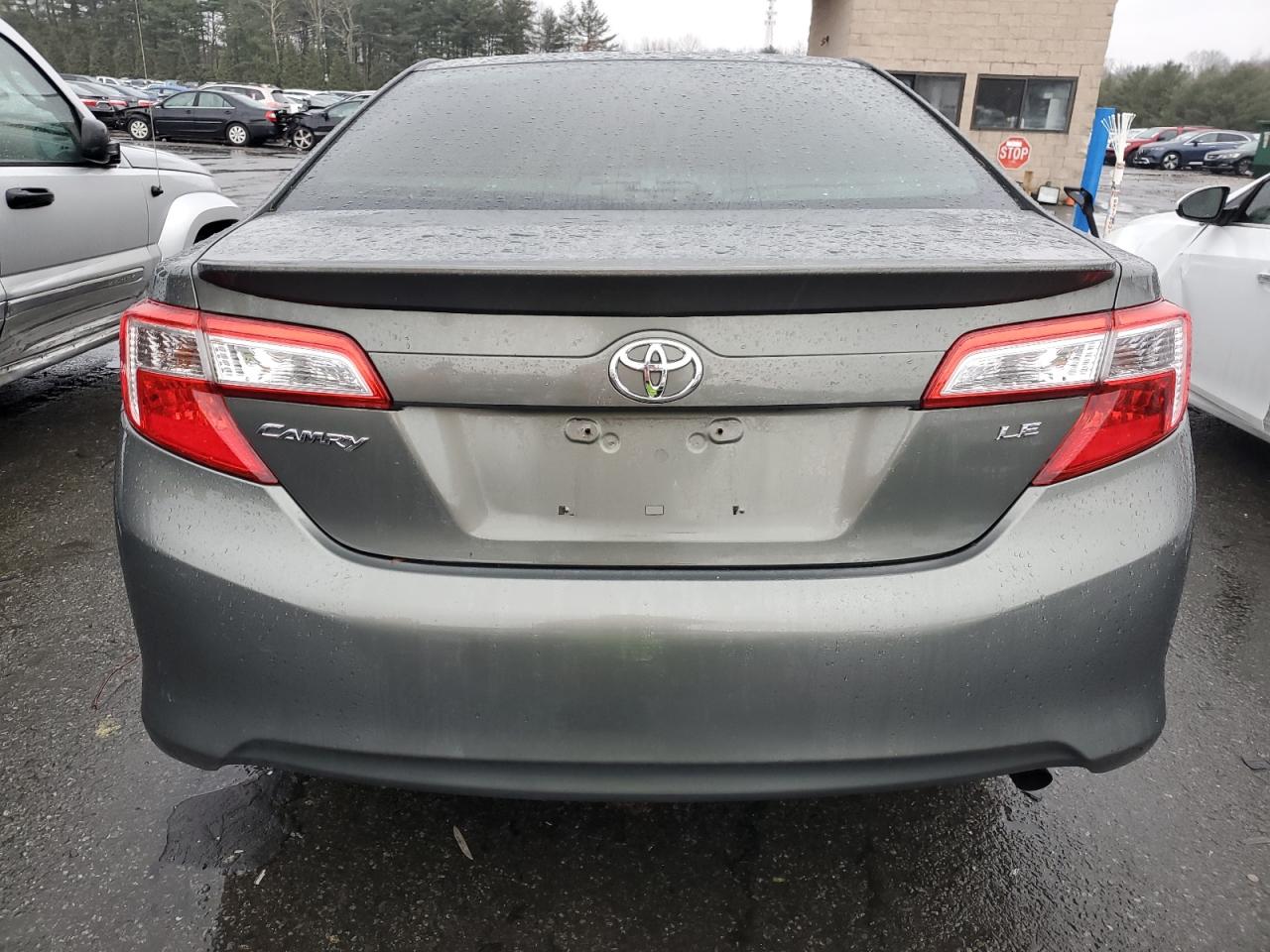 2012 Toyota Camry - Image 6