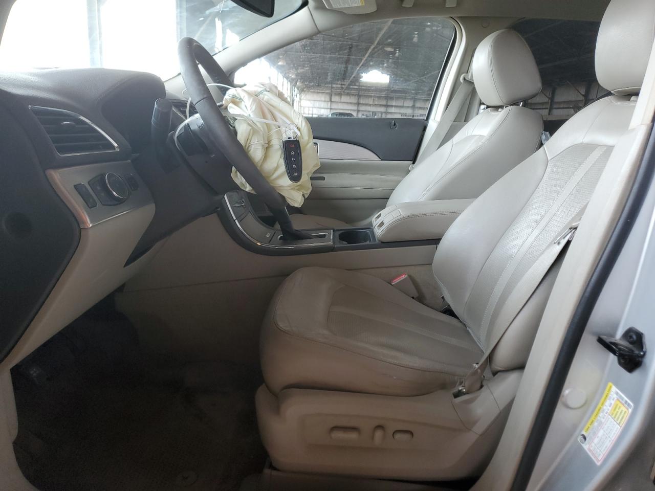 2013 Lincoln MKX - Image 7