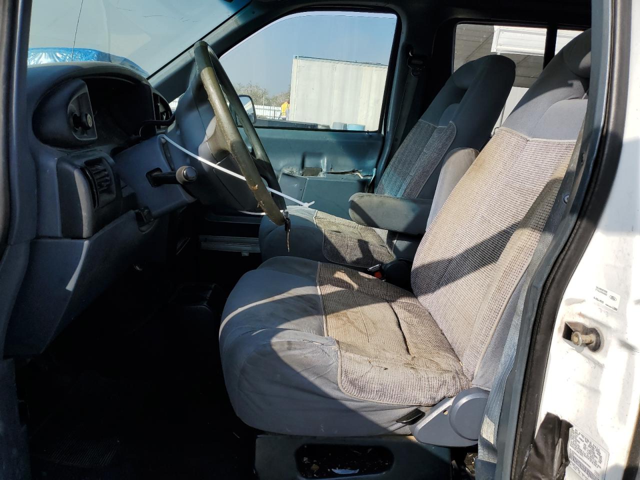 1995 Ford Aerostar - Image 7