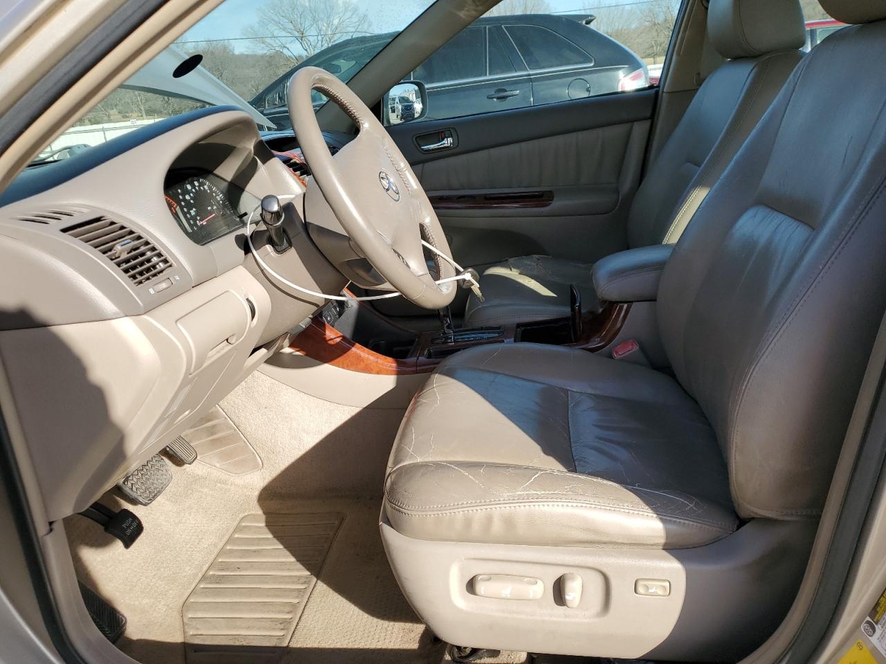 2004 Toyota Camry - Image 7