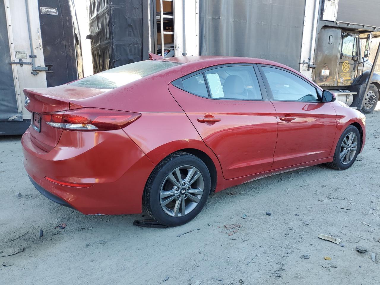 2017 Hyundai Elantra - Image 3