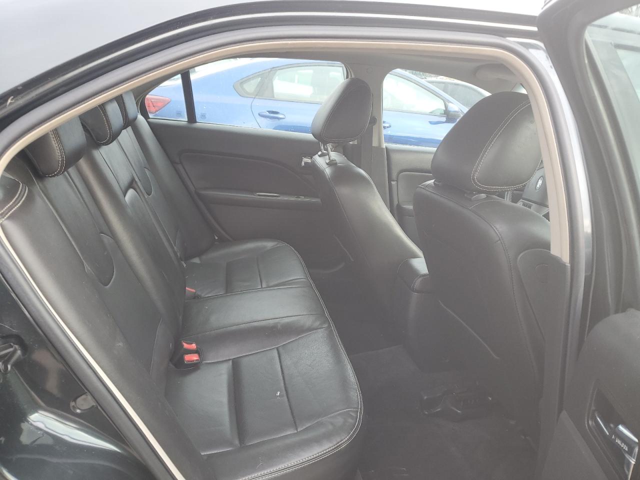 2010 Ford Fusion - Image 10