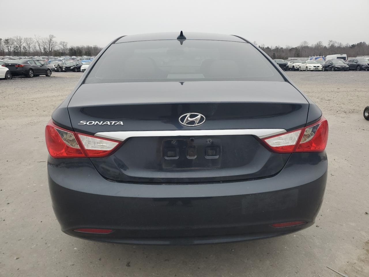 2013 Hyundai Sonata - Image 6