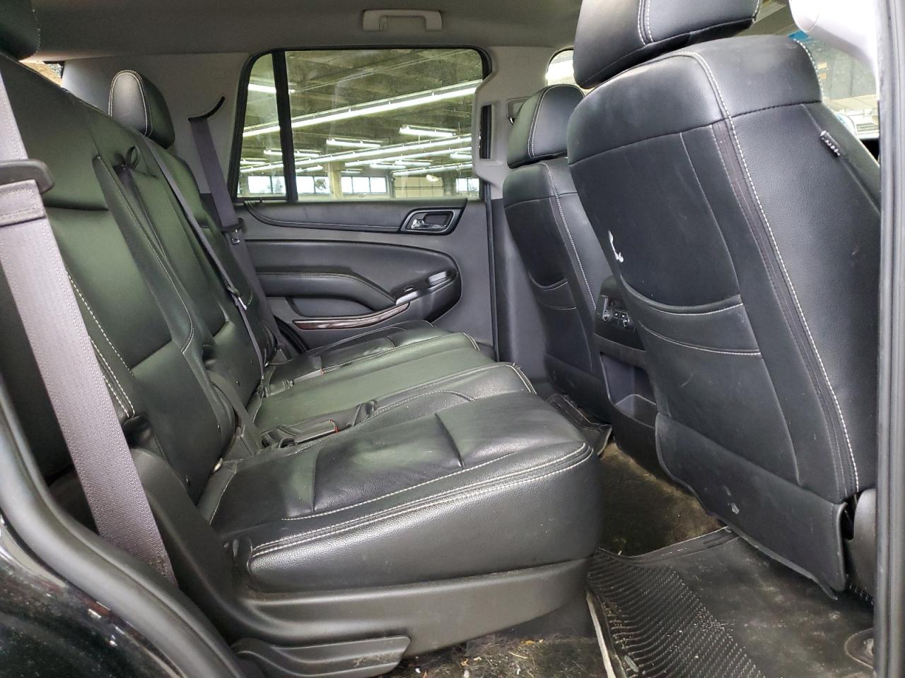 2016 GMC Yukon - Image 11