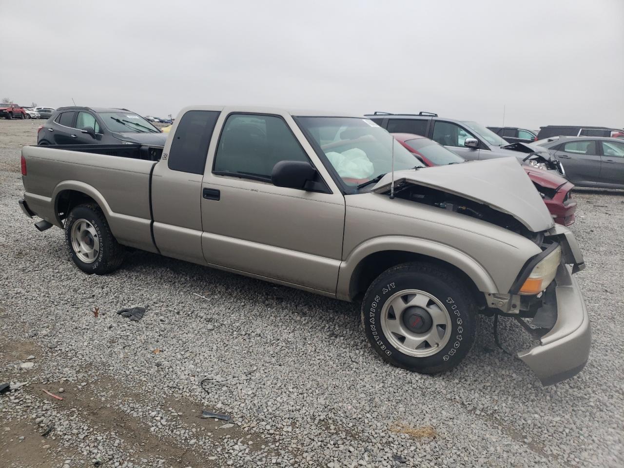 2000 GMC Sonoma - Image 4