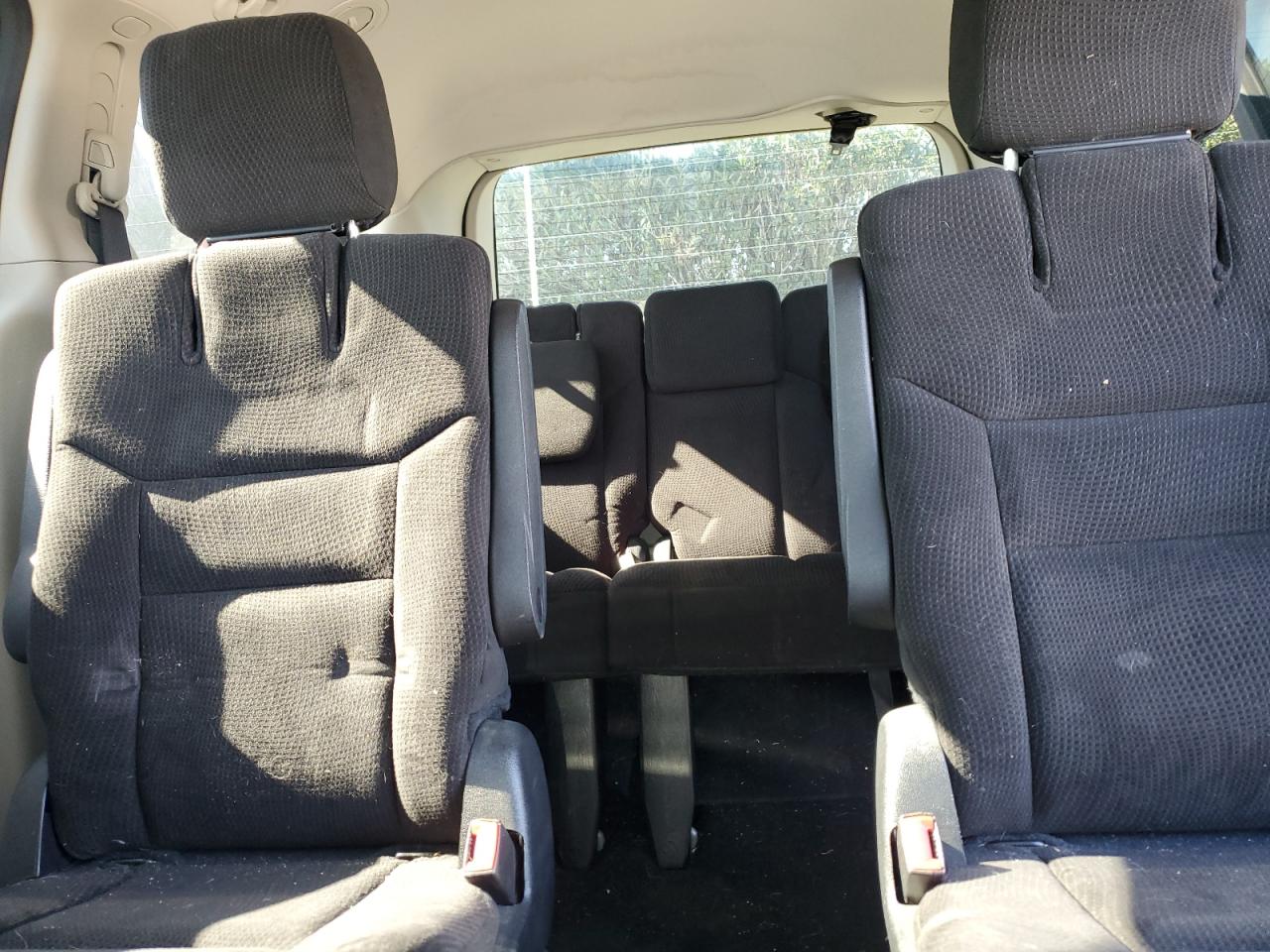 2015 Dodge Caravan - Image 10