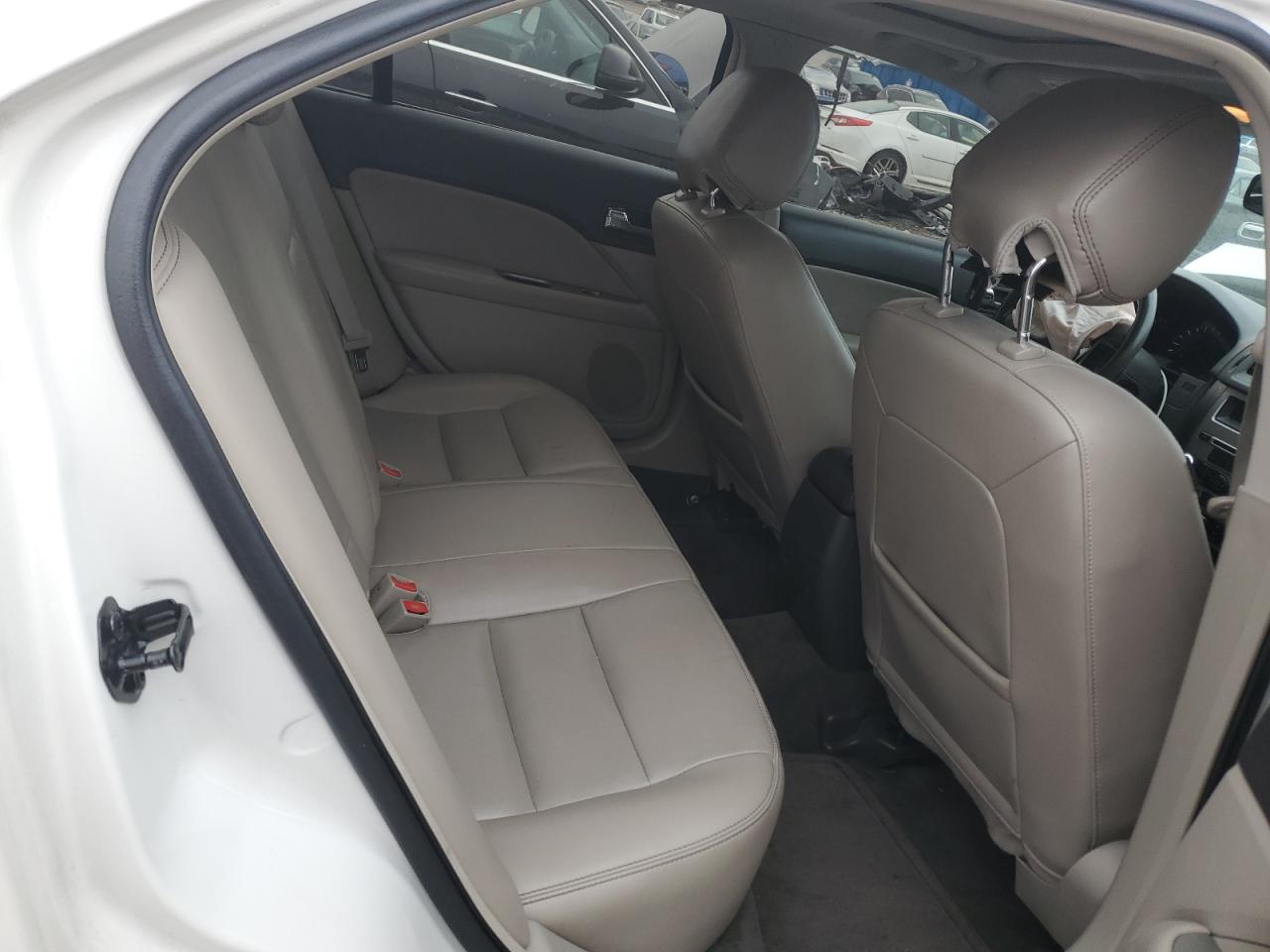 2012 Ford Fusion - Image 10