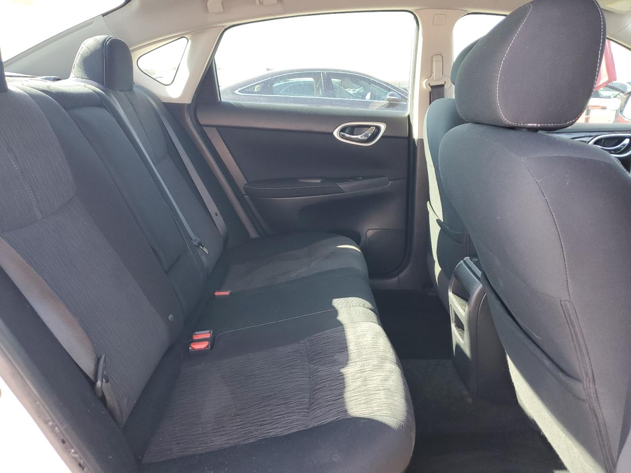 2014 Nissan Sentra - Image 10