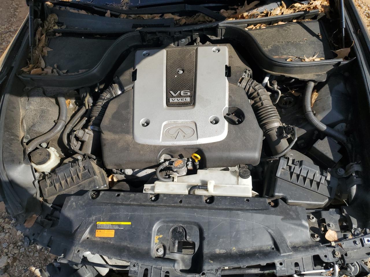 2013 Infiniti G - Image 12