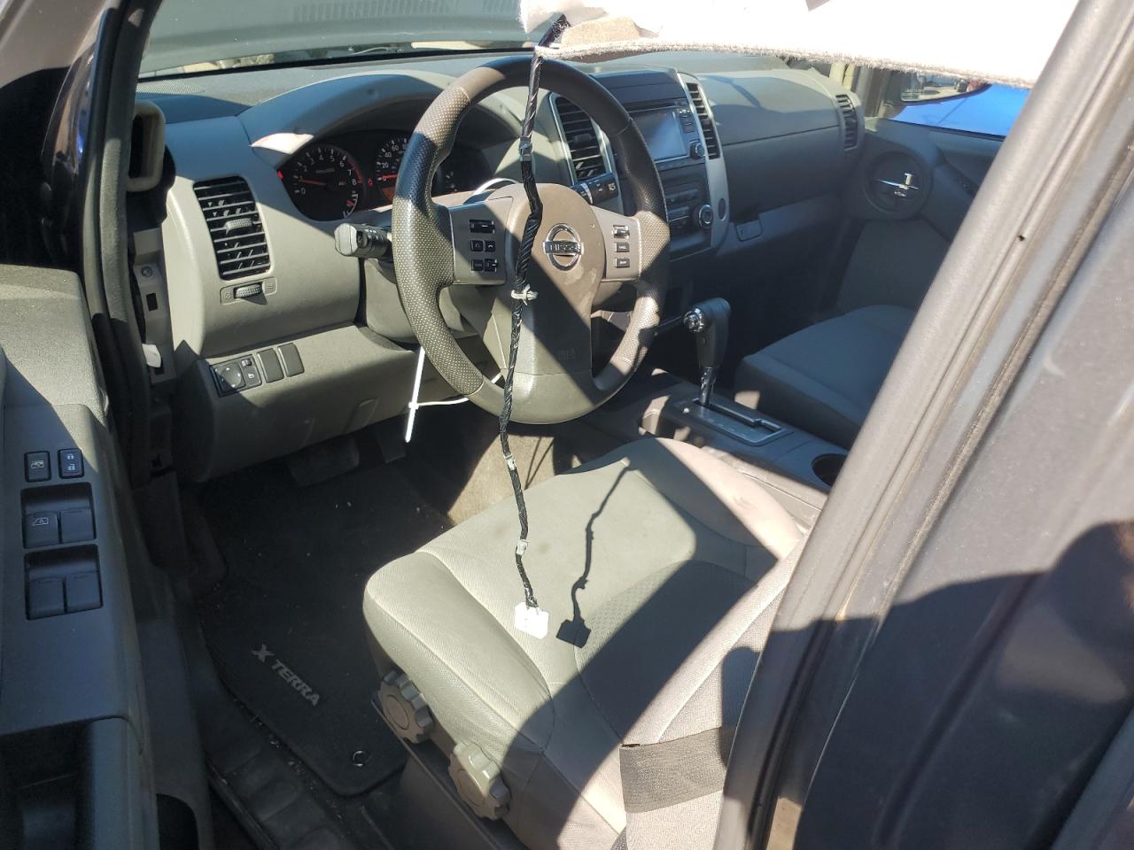 2015 Nissan XTerra - Image 8