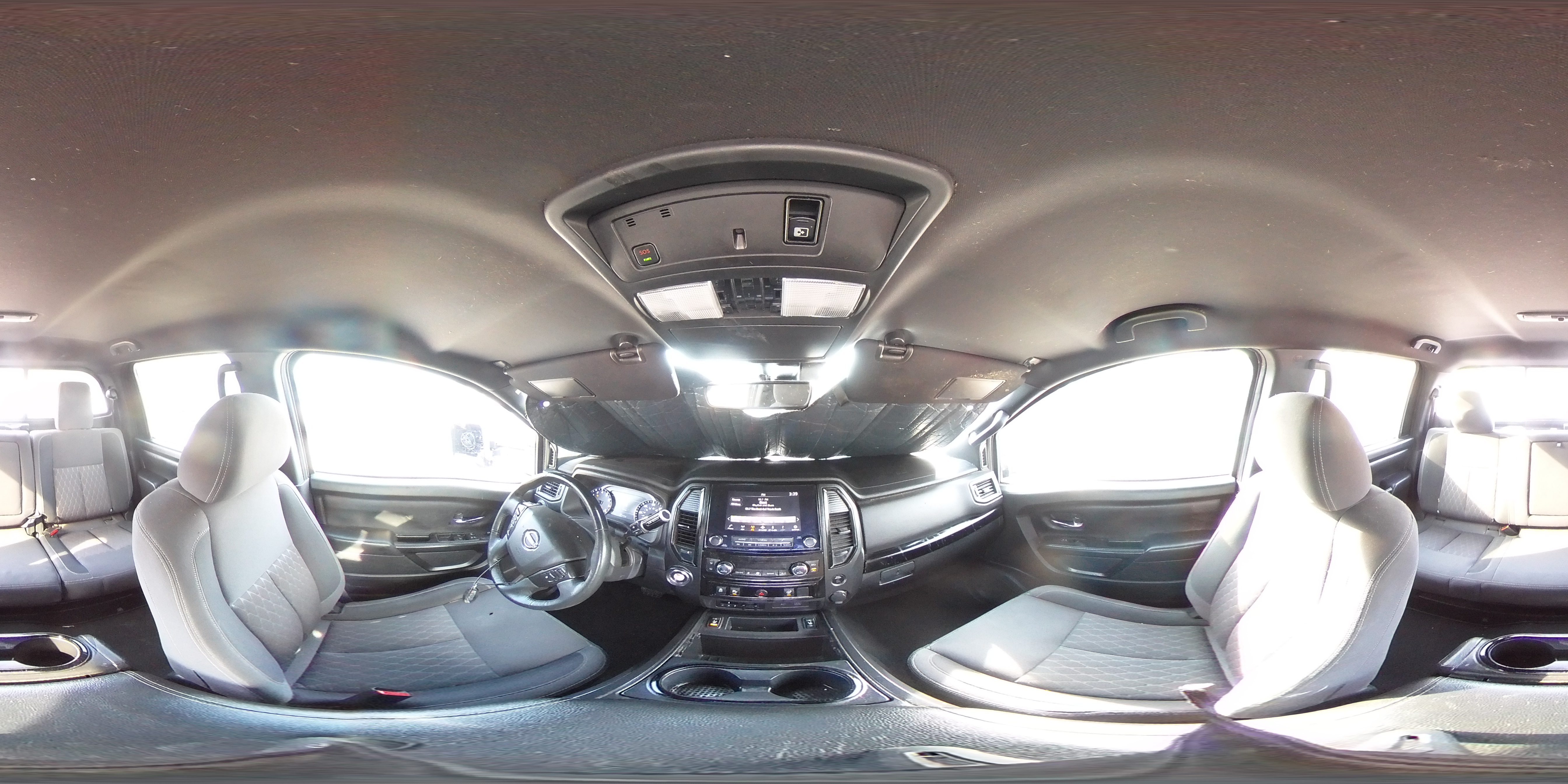 2024 Nissan Titan - Image 14