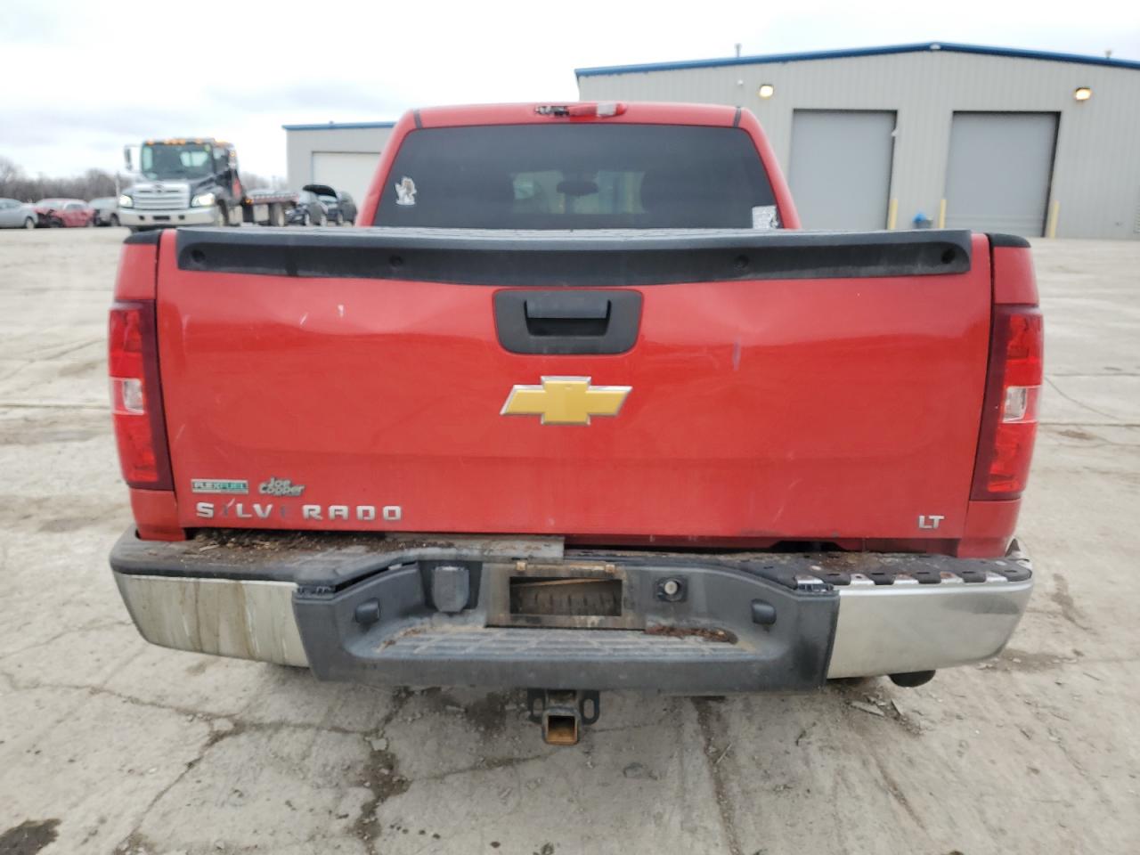 2010 Chevrolet Silverado - Image 6