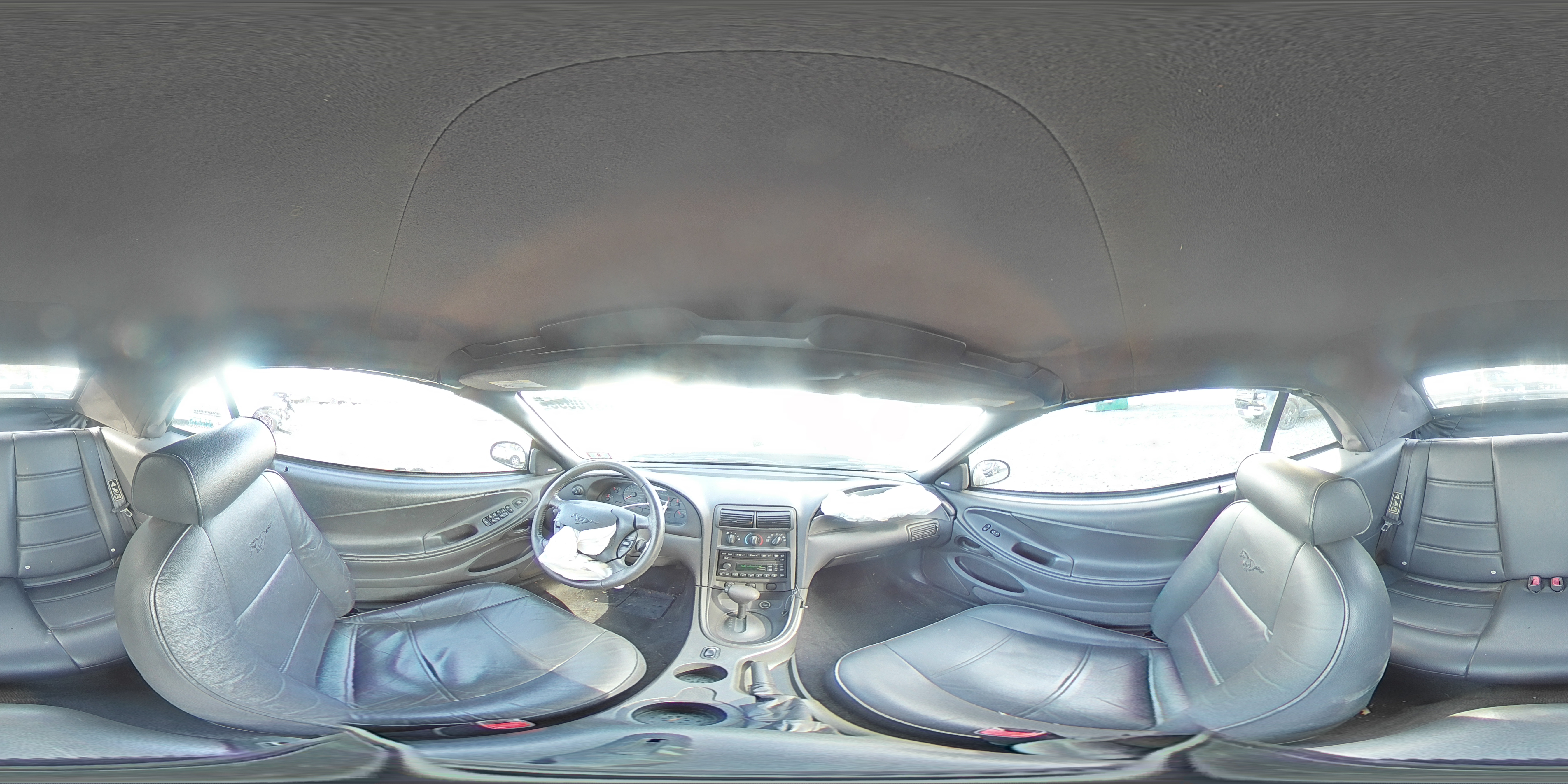 2003 Ford Mustang - Image 12