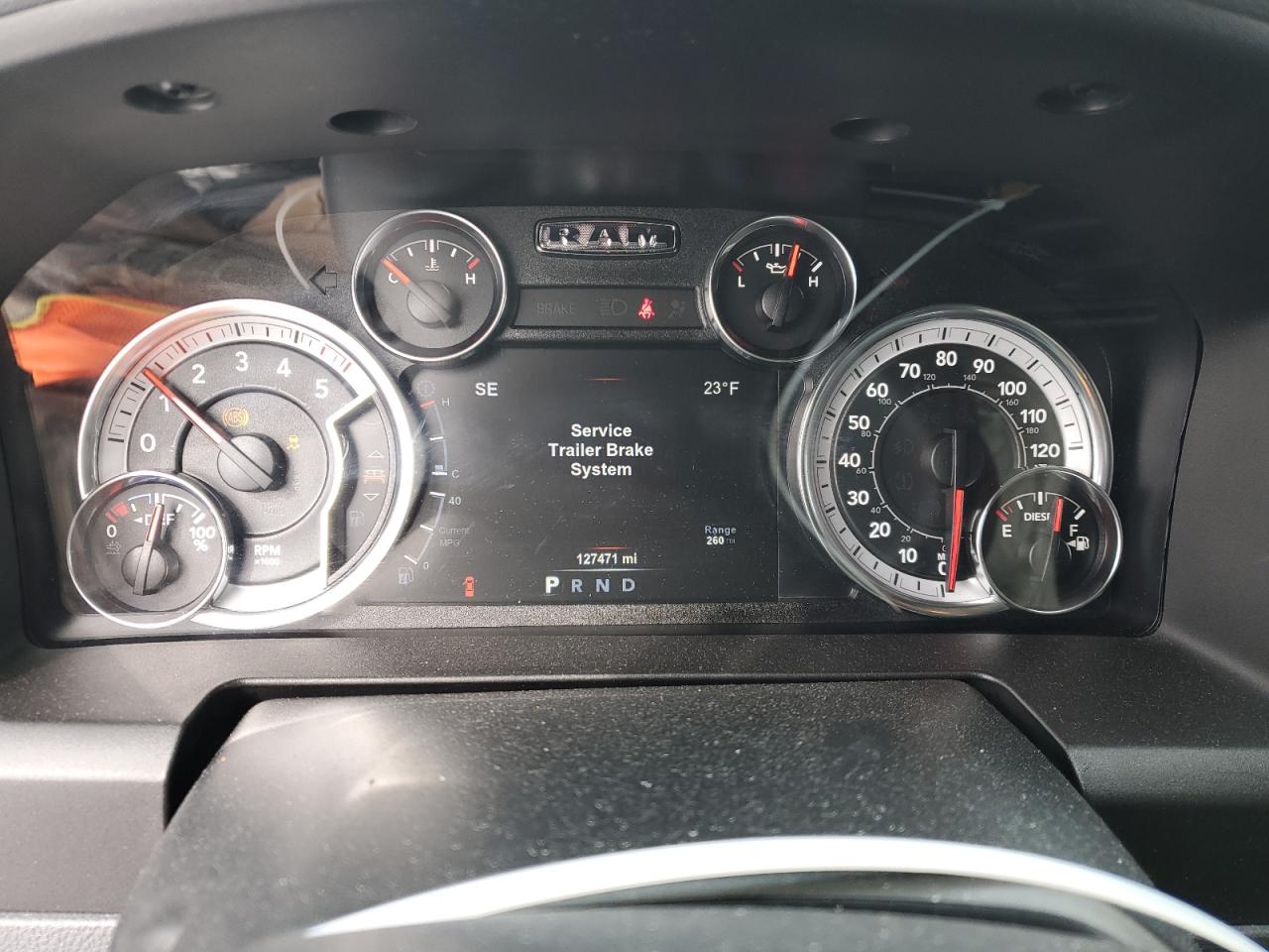 2017 RAM 1500 - Image 9