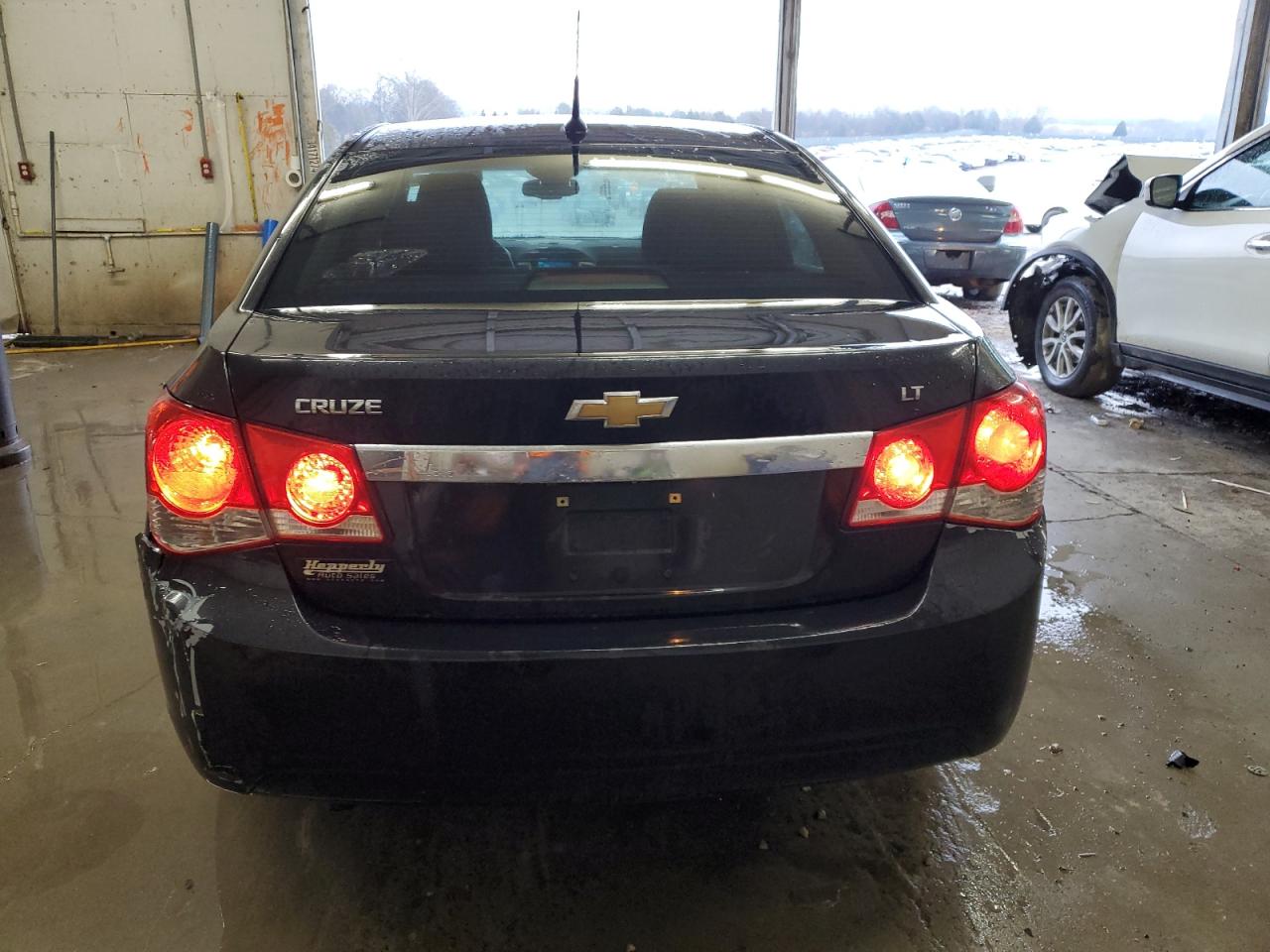 2013 Chevrolet Cruze - Image 6