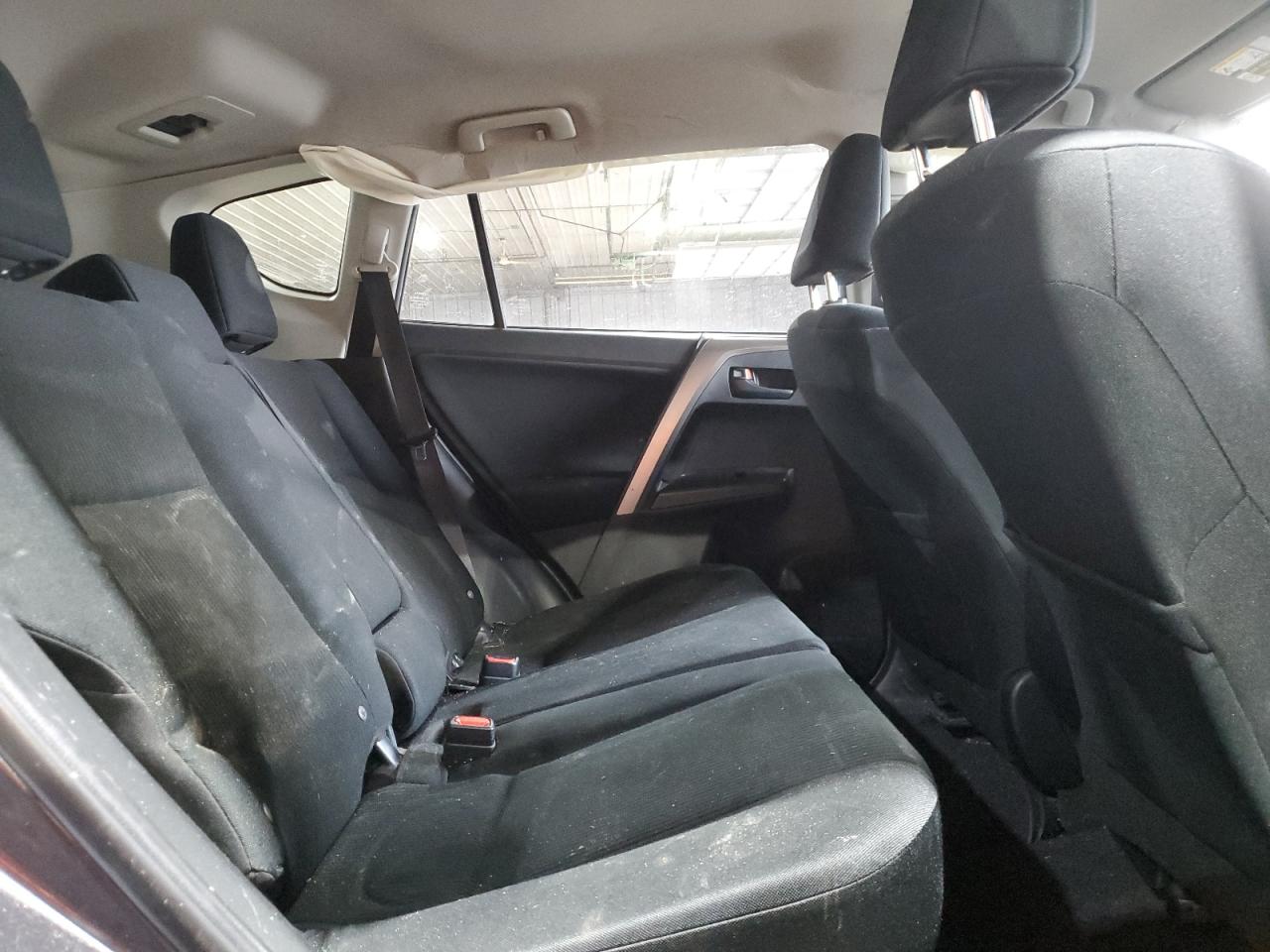 2016 Toyota RAV 4 - Image 11