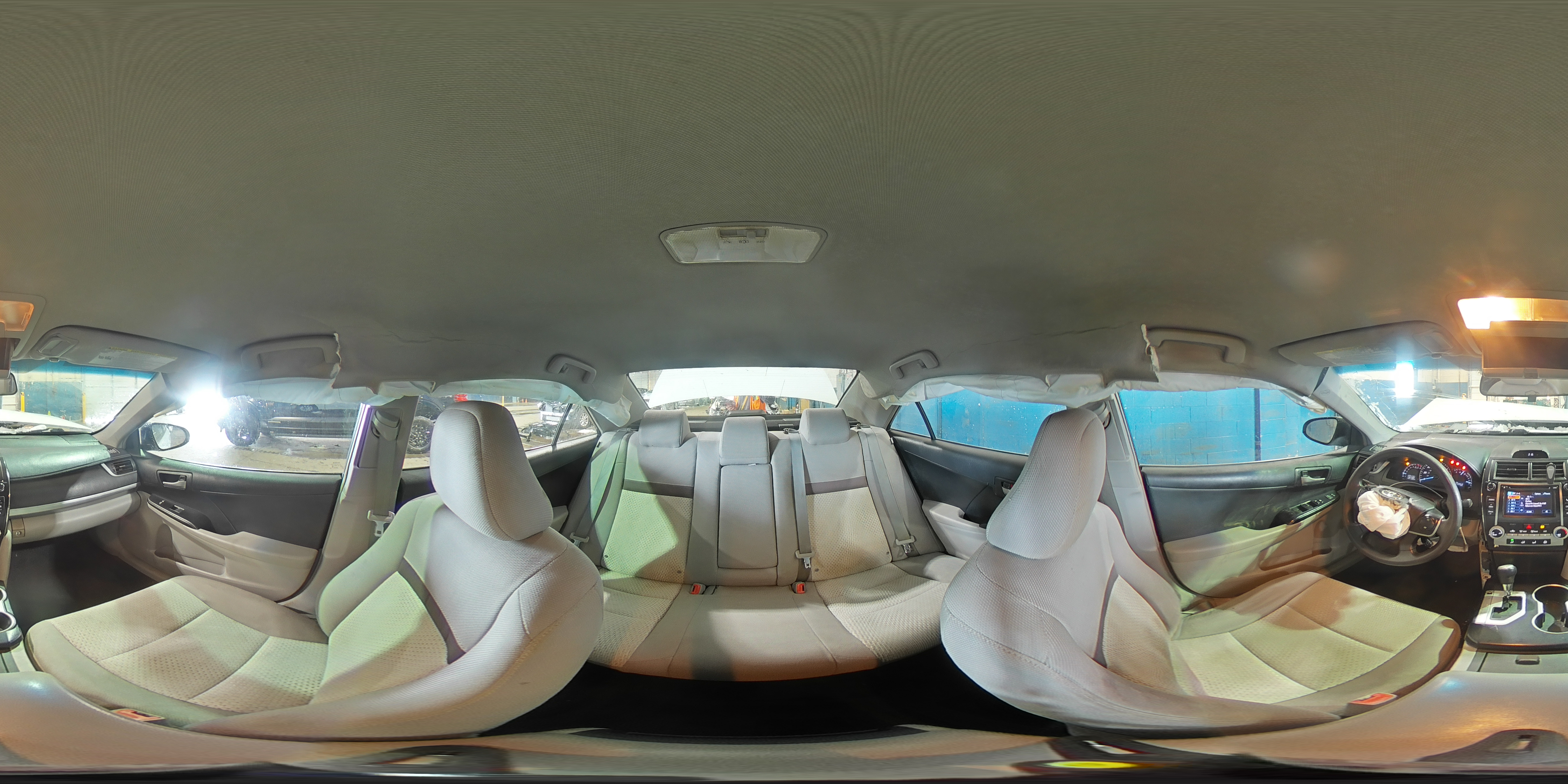 2014 Toyota Camry - Image 14