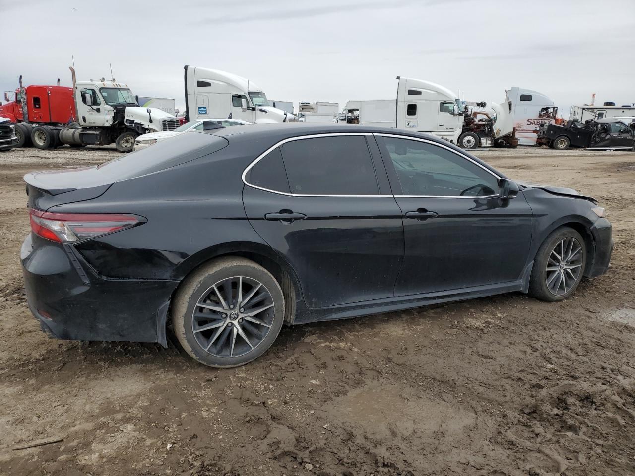 2022 Toyota Camry - Image 3