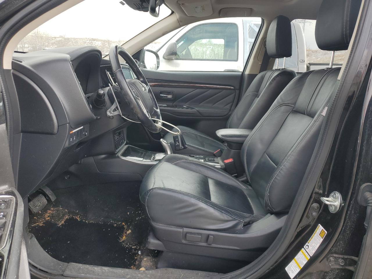 2018 Mitsubishi Outlander - Image 7