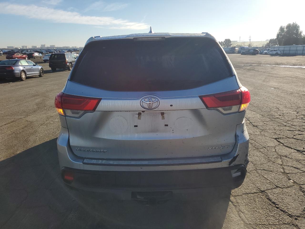 2019 Toyota Highlander - Image 6