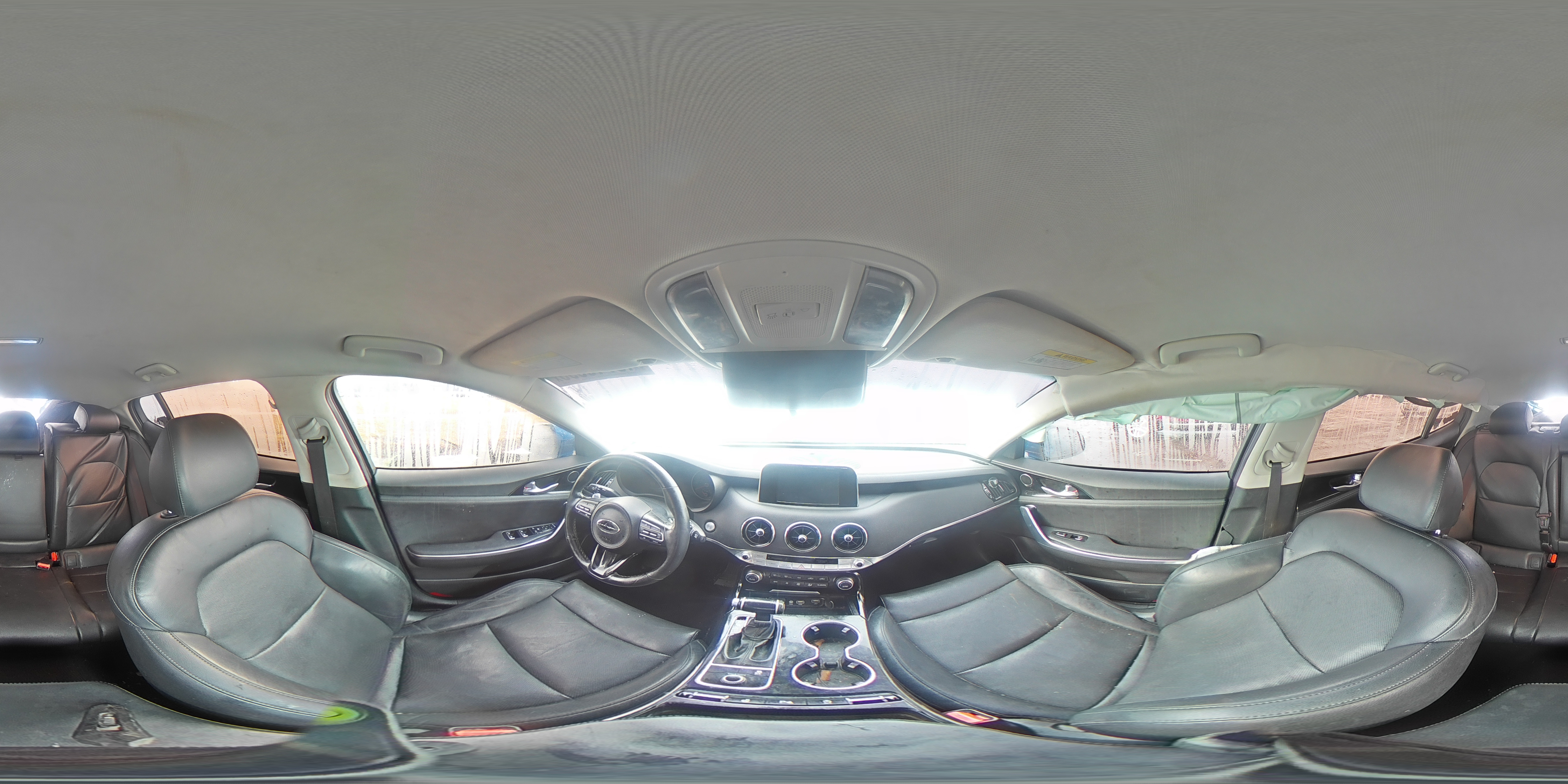 2019 Kia Stinger - Image 13