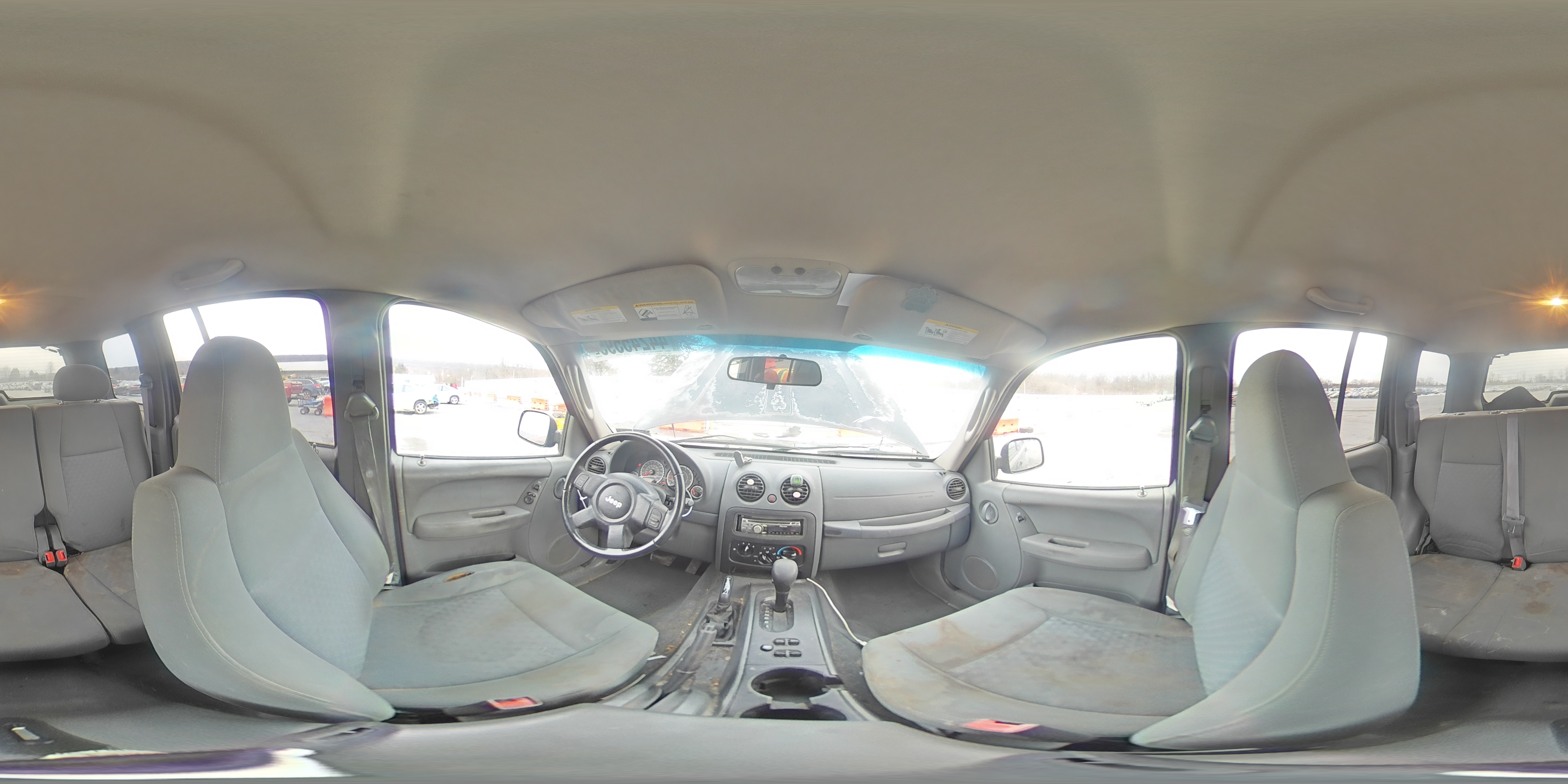 2005 Jeep Liberty (North America) - Image 14