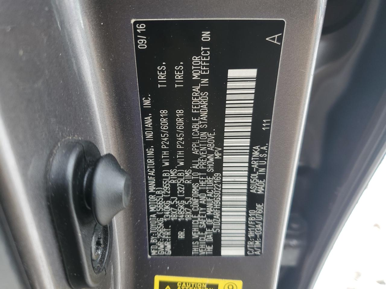 2016 Toyota Highlander - Image 13