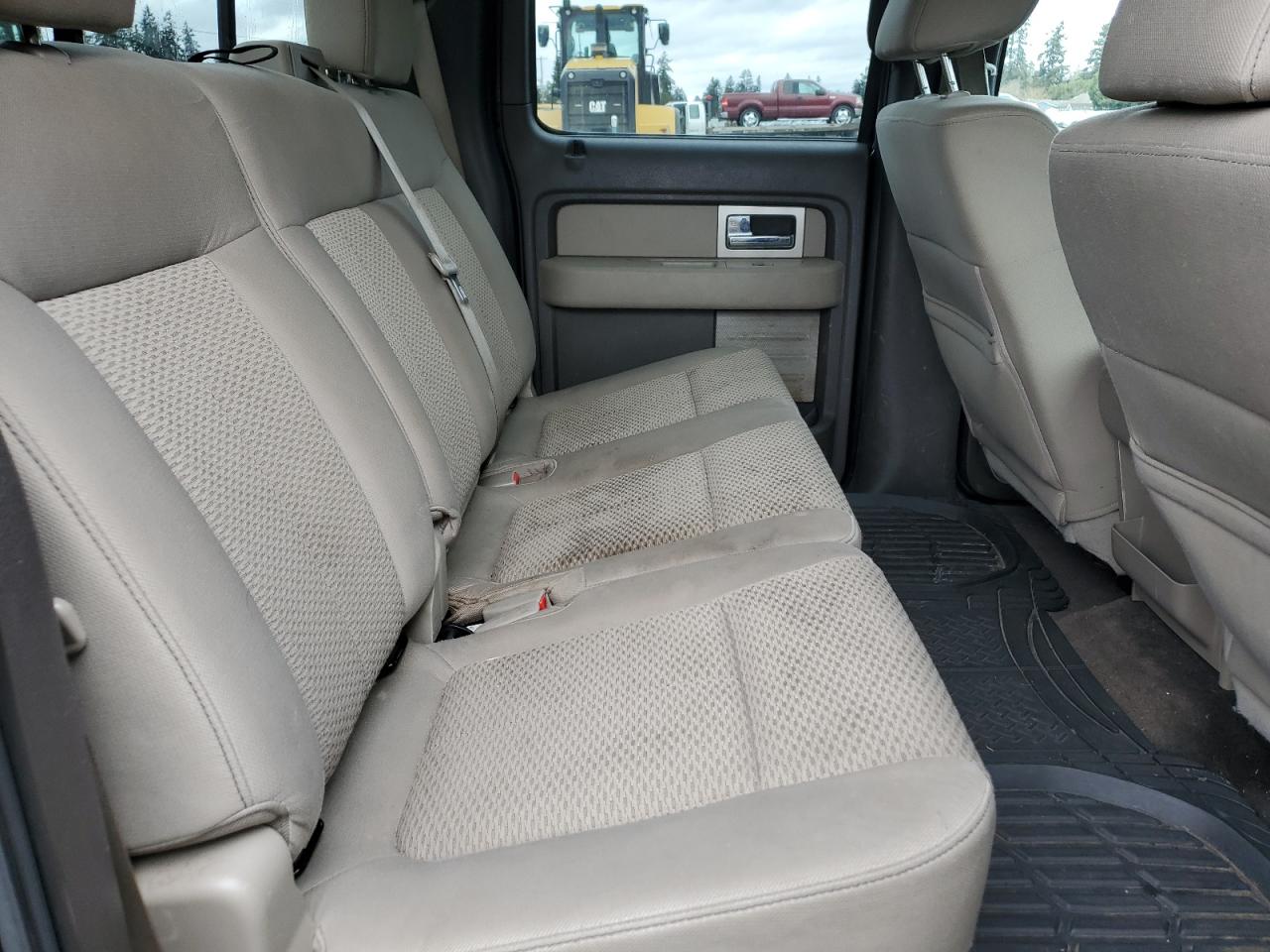 2010 Ford F-150 - Image 10