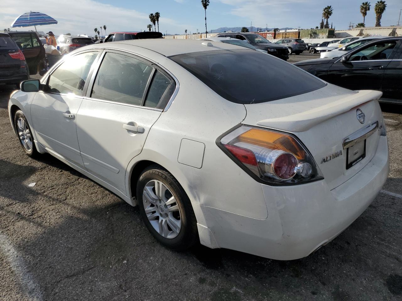 2012 Nissan Altima - Image 2
