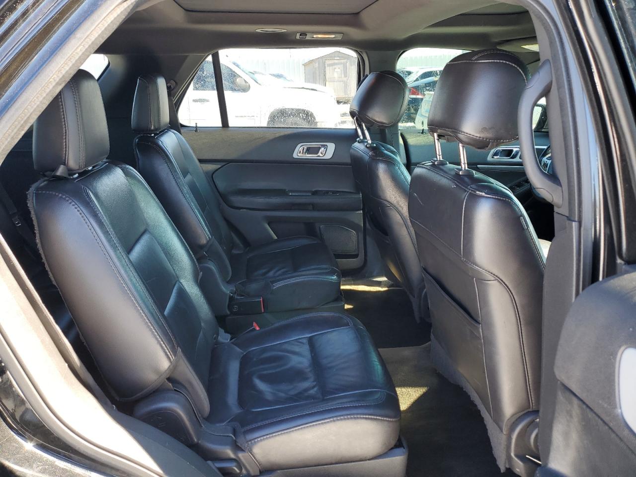 2013 Ford Explorer - Image 11
