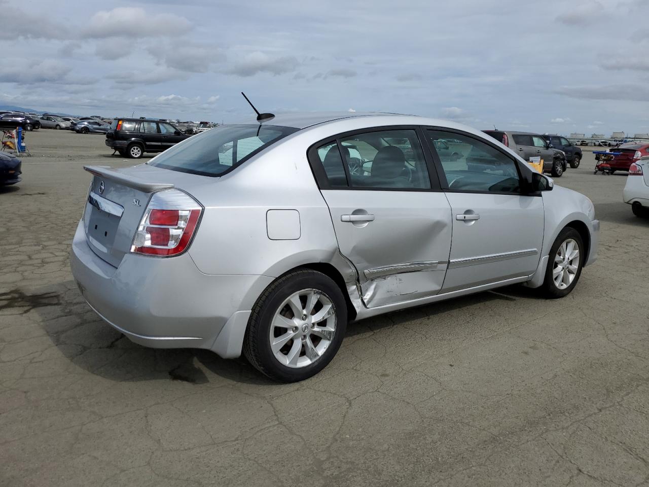 2011 Nissan Sentra - Image 3