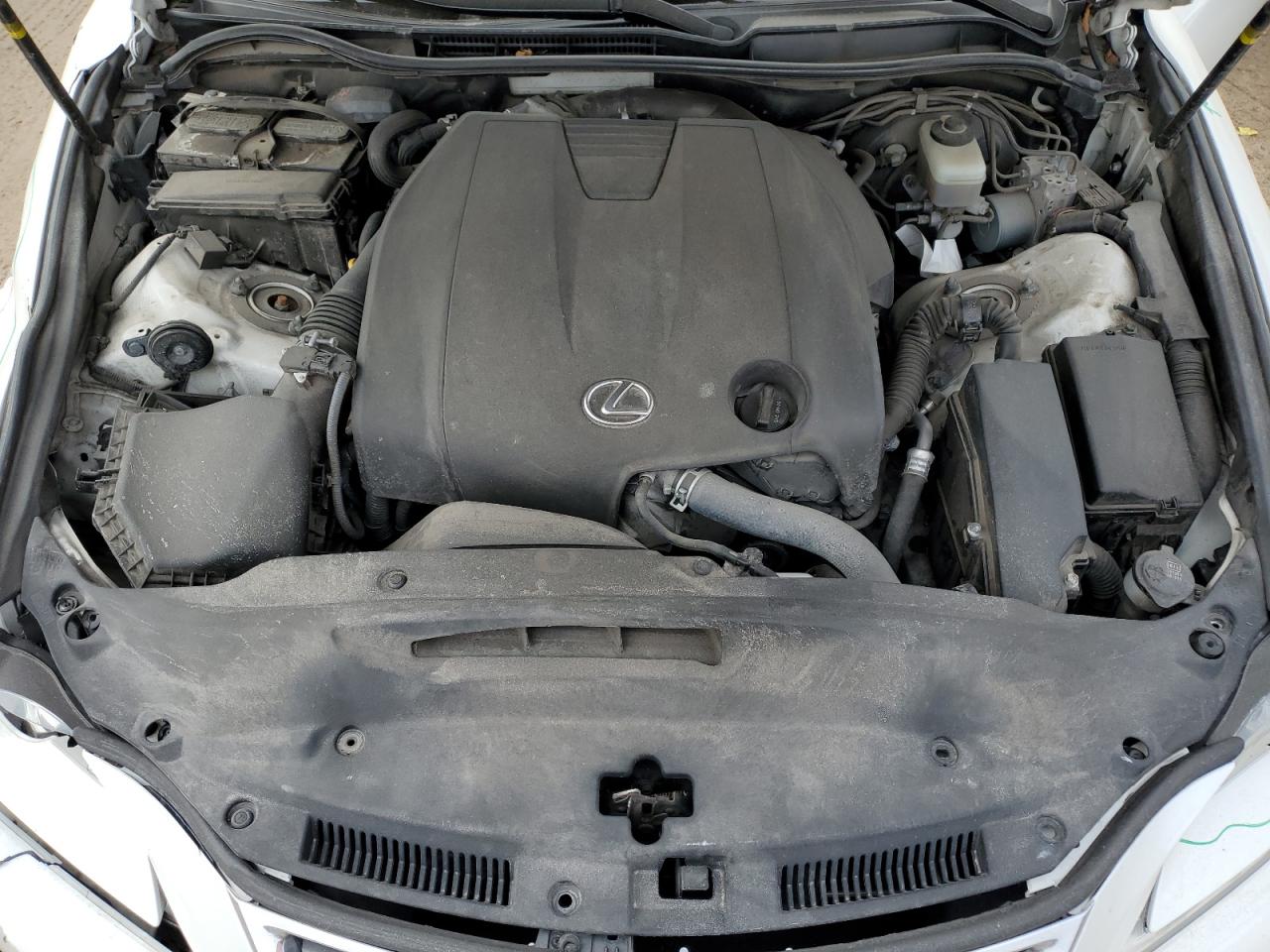 2015 Lexus IS - Image 11