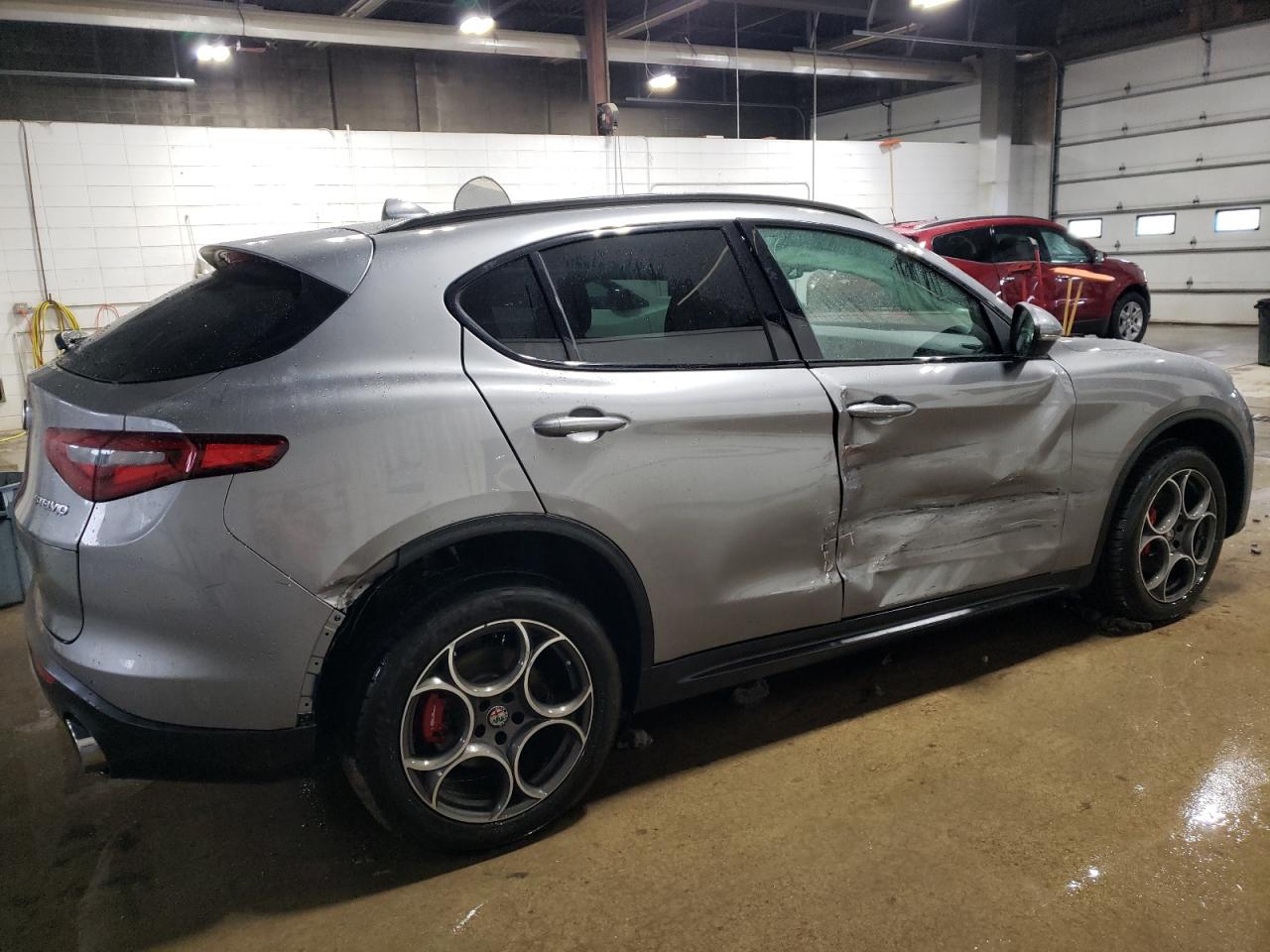 2018 Alfa Romeo Stelvio - Image 3