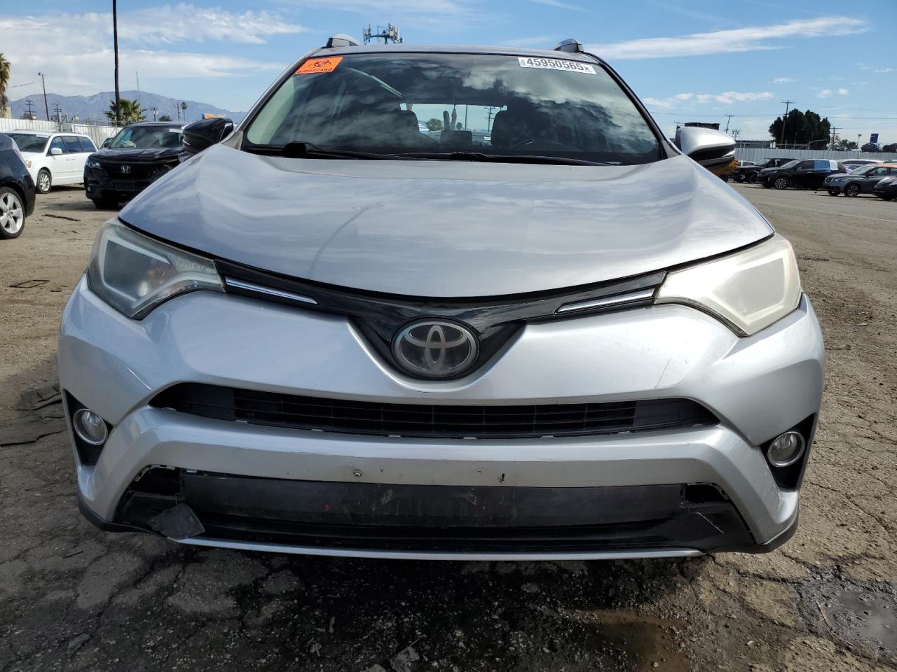2017 Toyota RAV 4 - Image 5