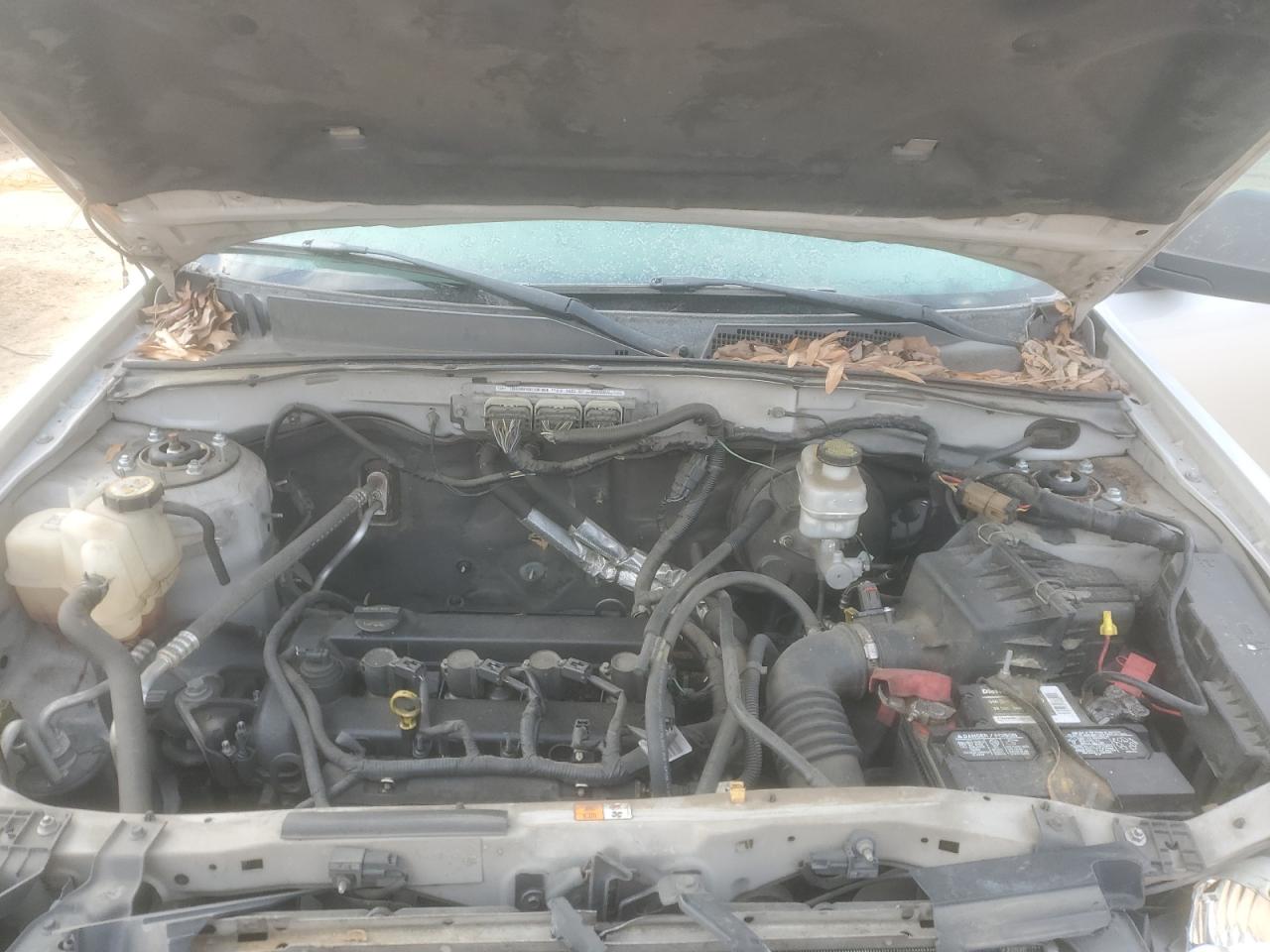 2011 Ford Escape - Image 12