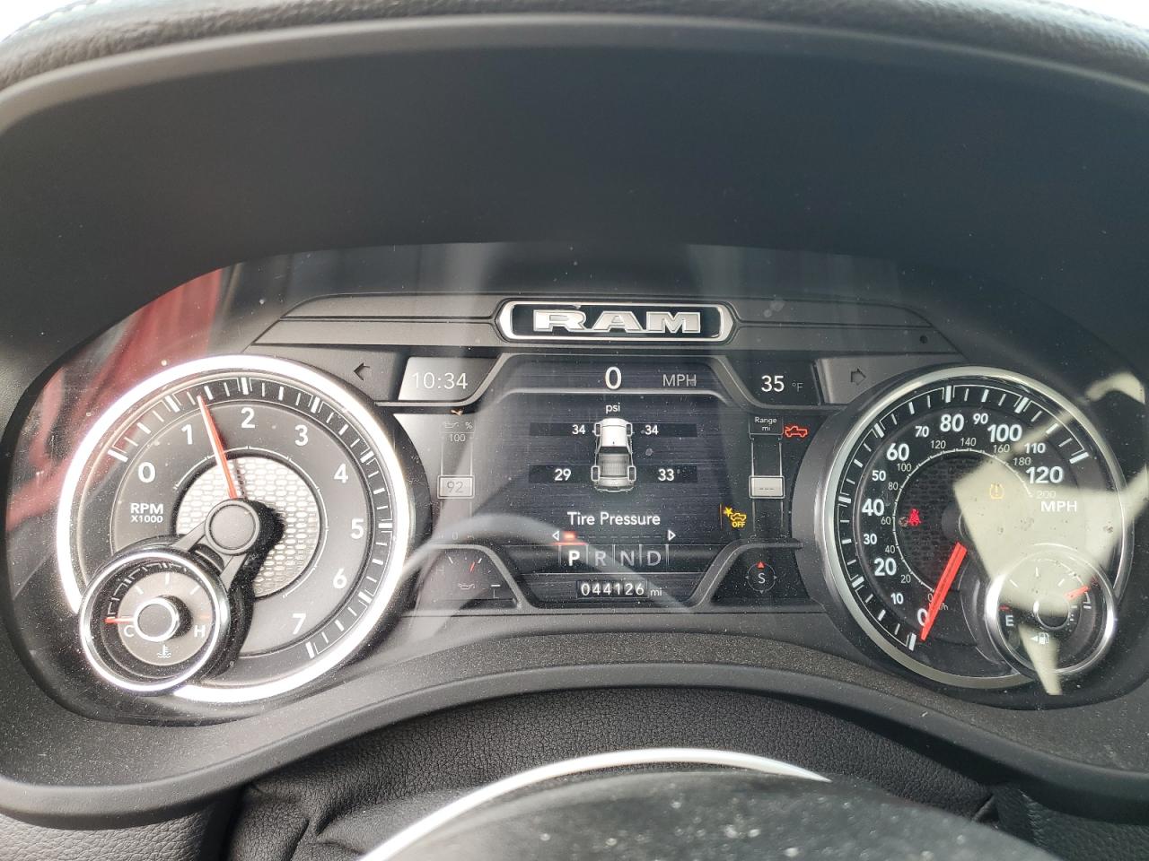 2021 RAM 1500 - Image 9