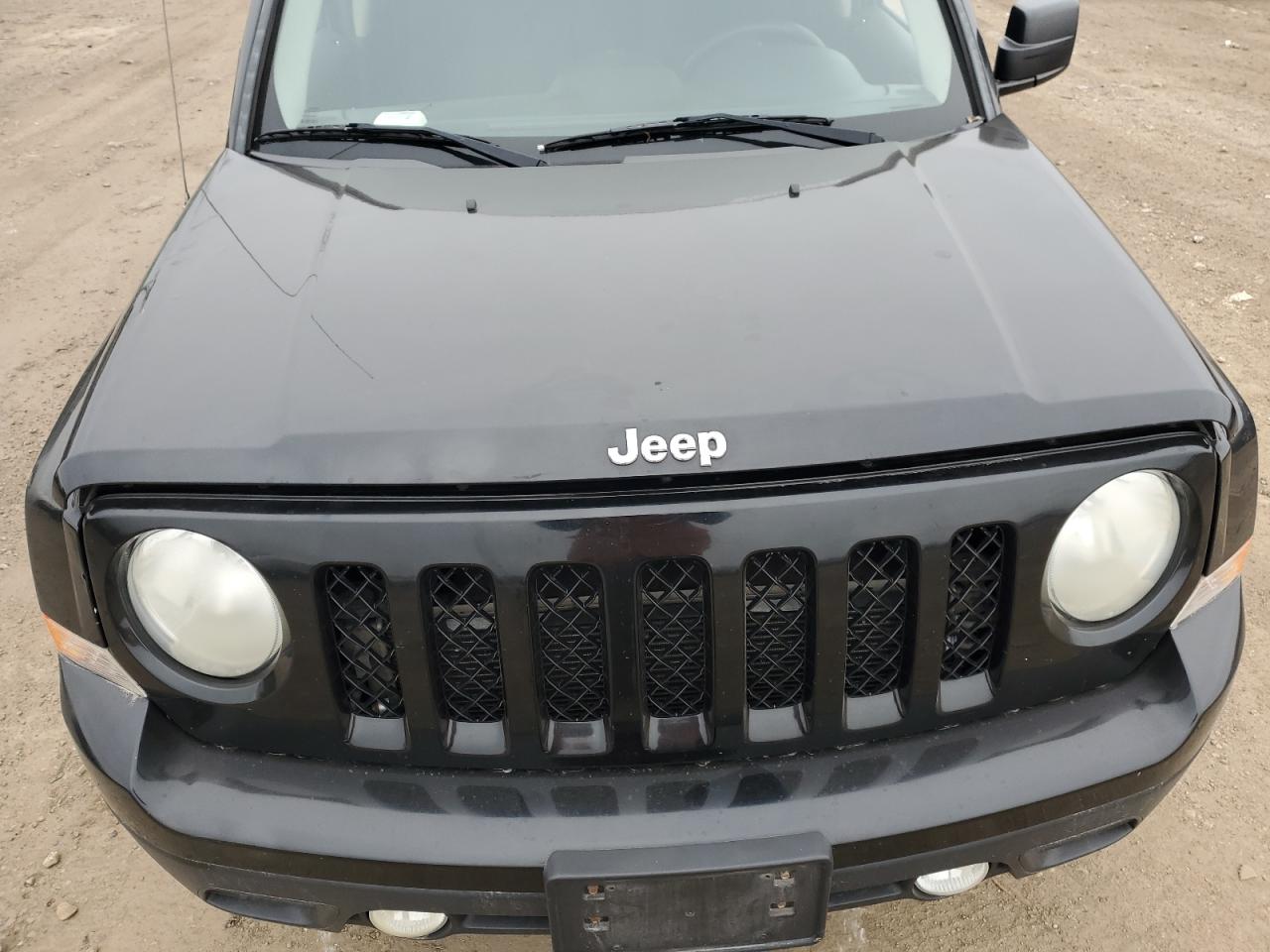 2012 Jeep Liberty (Patriot) - Image 13