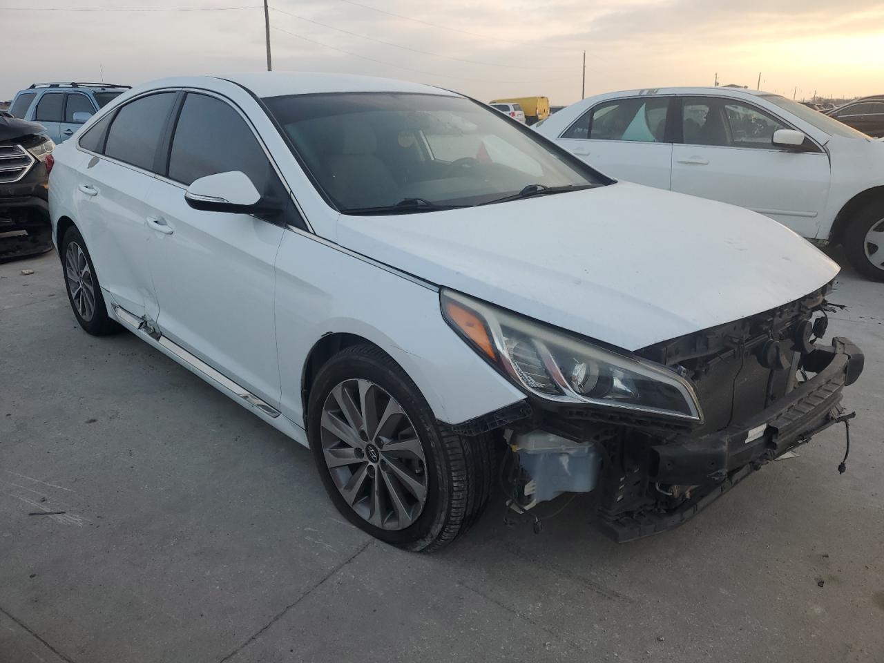 2015 Hyundai Sonata - Image 4