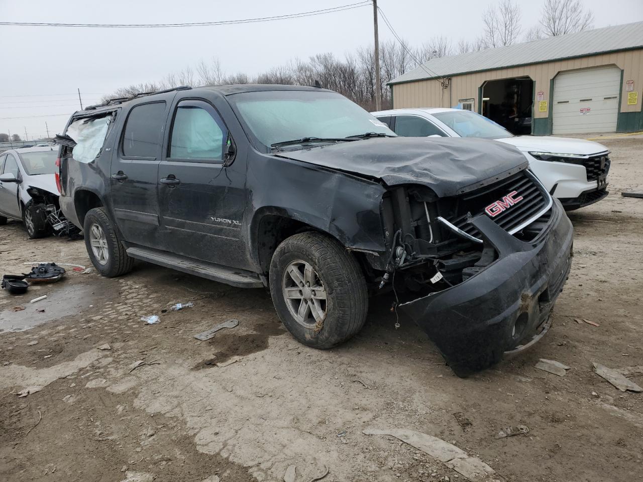 2014 GMC Yukon - Image 4